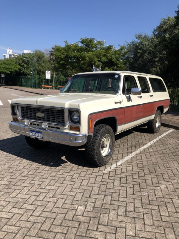 Chevrolet suburban cheyenne 1976 - Imagem 2
