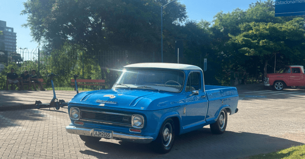 Ford F100 V6 4.2 1963